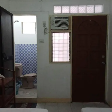 Pescador View - Beachfront & Nearby The Ocean Hostels & Restaurant Moalboal Room photo
