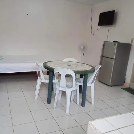 Pescador View - Beachfront & Nearby The Ocean Hostels & Restaurant Moalboal Room photo