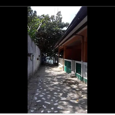 Pescador View - Beachfront & Nearby The Ocean Hostels & Restaurant Moalboal Room photo