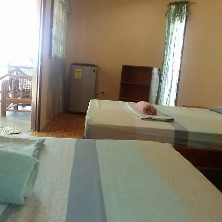 Pescador View - Beachfront & Nearby The Ocean Hostels & Restaurant Moalboal Exterior photo