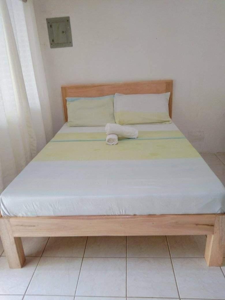 Resort Pescador View - Beachfront & Nearby The Ocean & Restaurant Moalboal